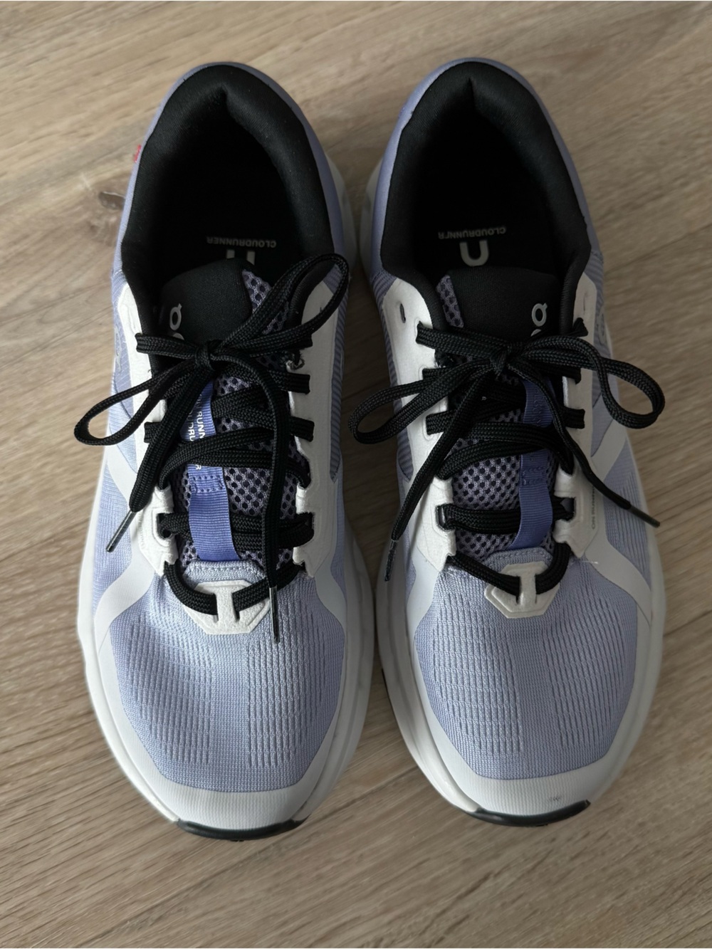 On Running Cloudrunner 2 Sneakers - Picture 2 of 5